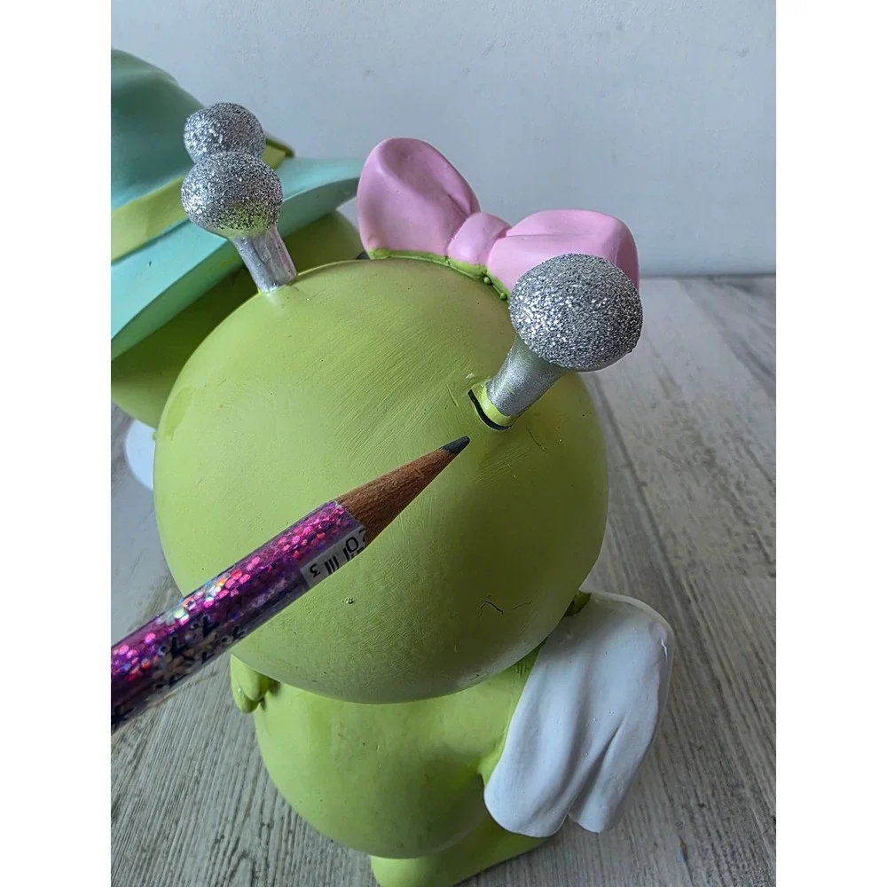Studio 10.31 alien statue figurine UFO Halloween decor glitter‎ pastel pink teal